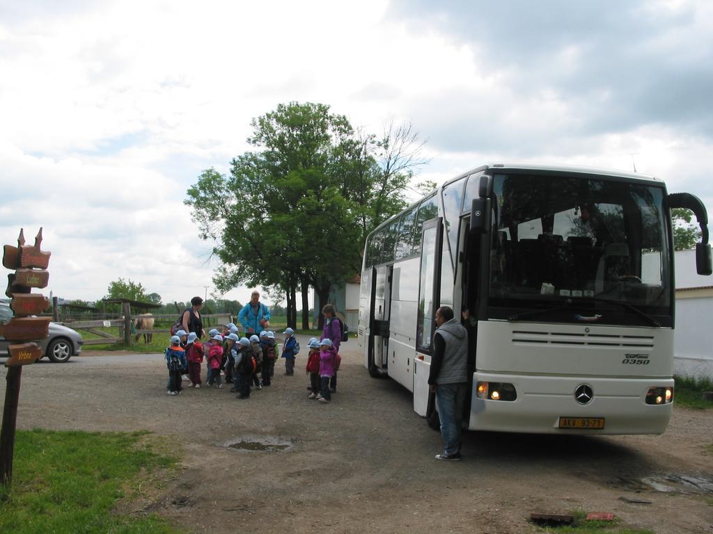 Zoopark Zelcin Villa Melnik Ngoại thất bức ảnh