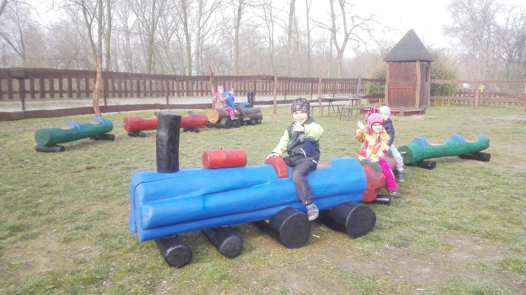 Zoopark Zelcin Villa Melnik Ngoại thất bức ảnh