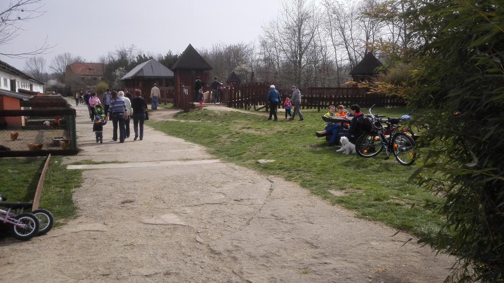Zoopark Zelcin Villa Melnik Ngoại thất bức ảnh