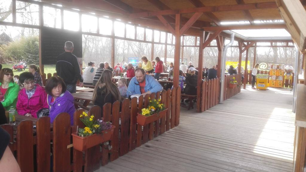 Zoopark Zelcin Villa Melnik Ngoại thất bức ảnh